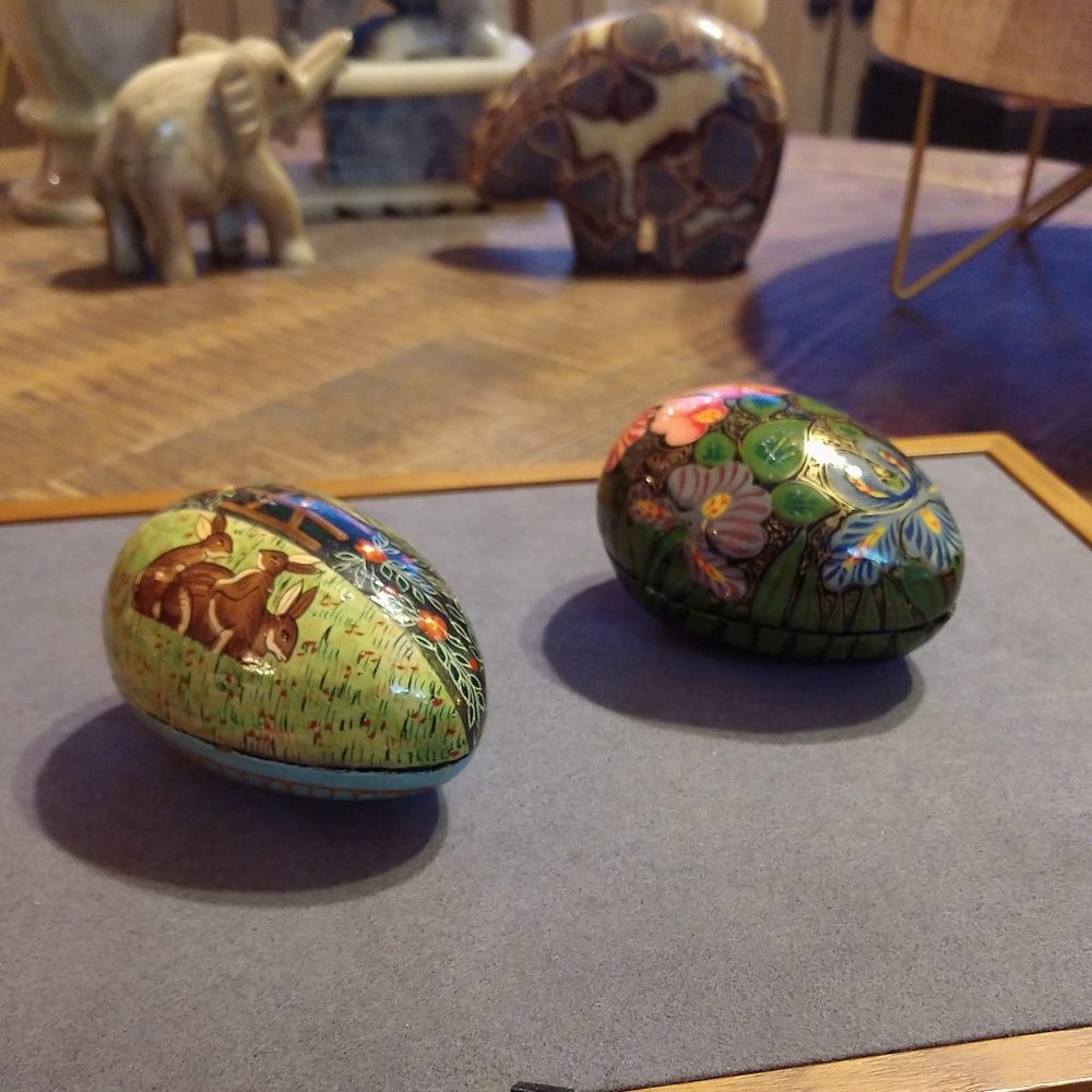 Stunning Black Lacquered Eggs